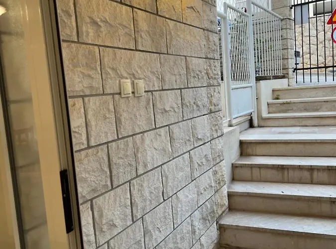 Lovely Apartment In Split, Close To All Attractions